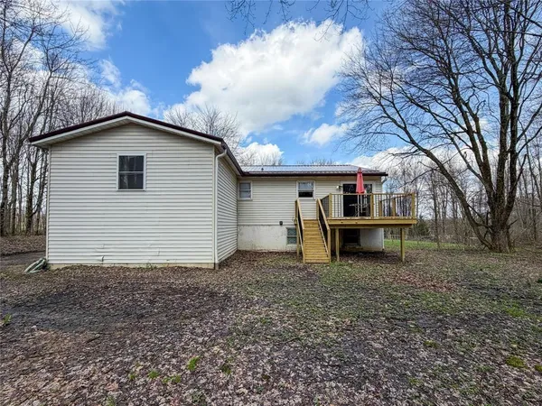 $299,900 | 26129 Hickory Corners Road, Guys Mills, PA 16327