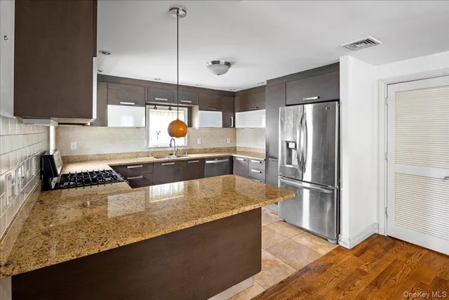 $1,299,000 | 38 Johnson Place, Woodmere, NY 11598