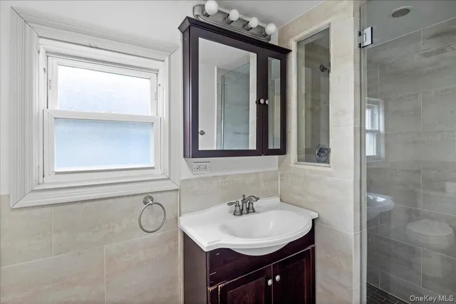 $1,299,000 | 38 Johnson Place, Woodmere, NY 11598