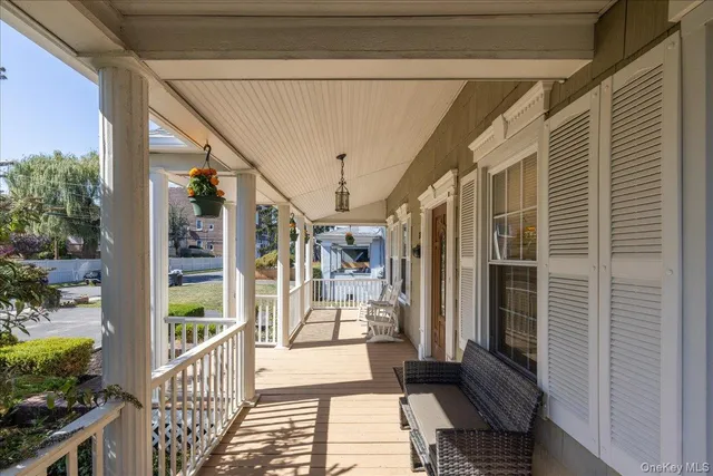 $1,299,000 | 38 Johnson Place, Woodmere, NY 11598