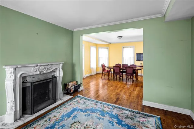 $1,299,000 | 38 Johnson Place, Woodmere, NY 11598