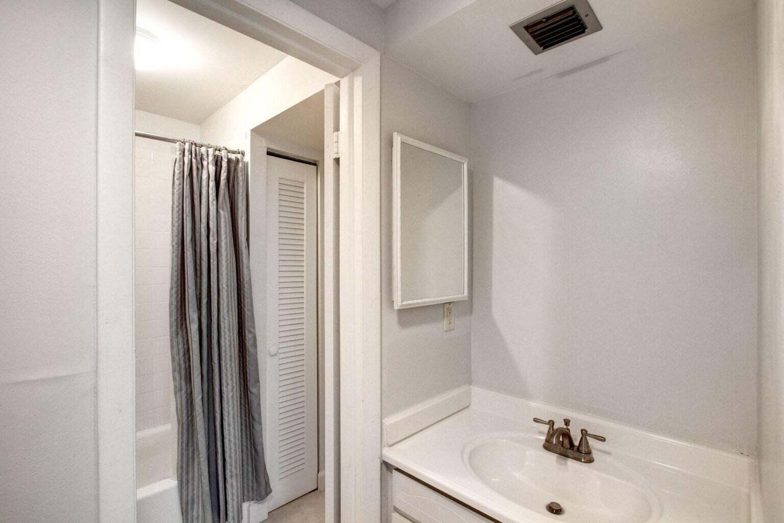 11 Royal Palm Way, Unit 1040 Boca Raton, FL 33432 - Photo 12 of 33 20220331201015012102000000-o