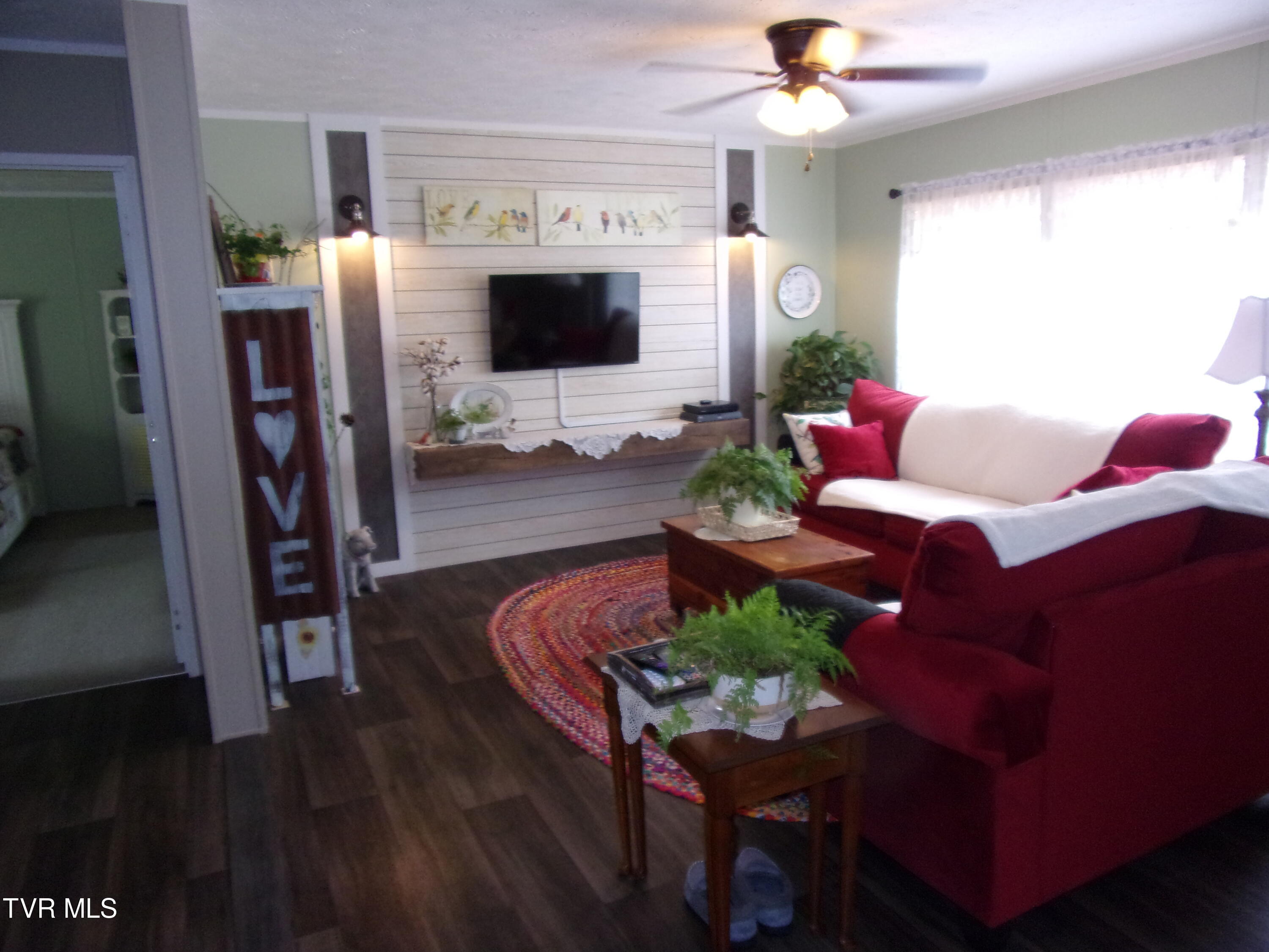 2034 Valley Home Road Dandridge, TN 37725 - Photo 8 of 21 100_0464