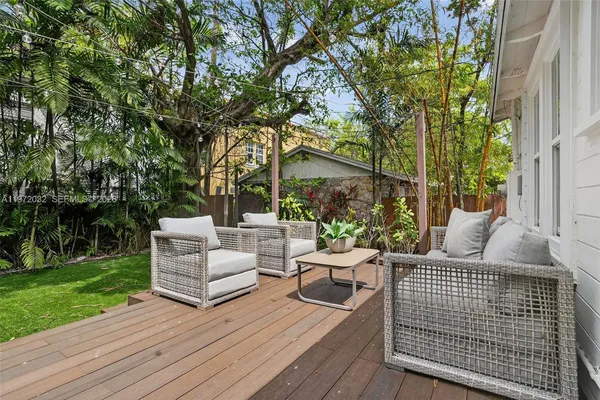 $1,250,000 | 85 Northeast 46th Street, Miami, FL 33137