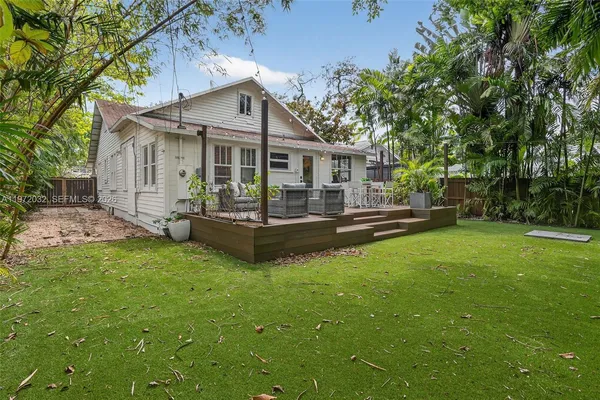 $1,250,000 | 85 Northeast 46th Street, Miami, FL 33137