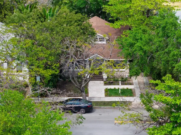 $1,250,000 | 85 Northeast 46th Street, Miami, FL 33137