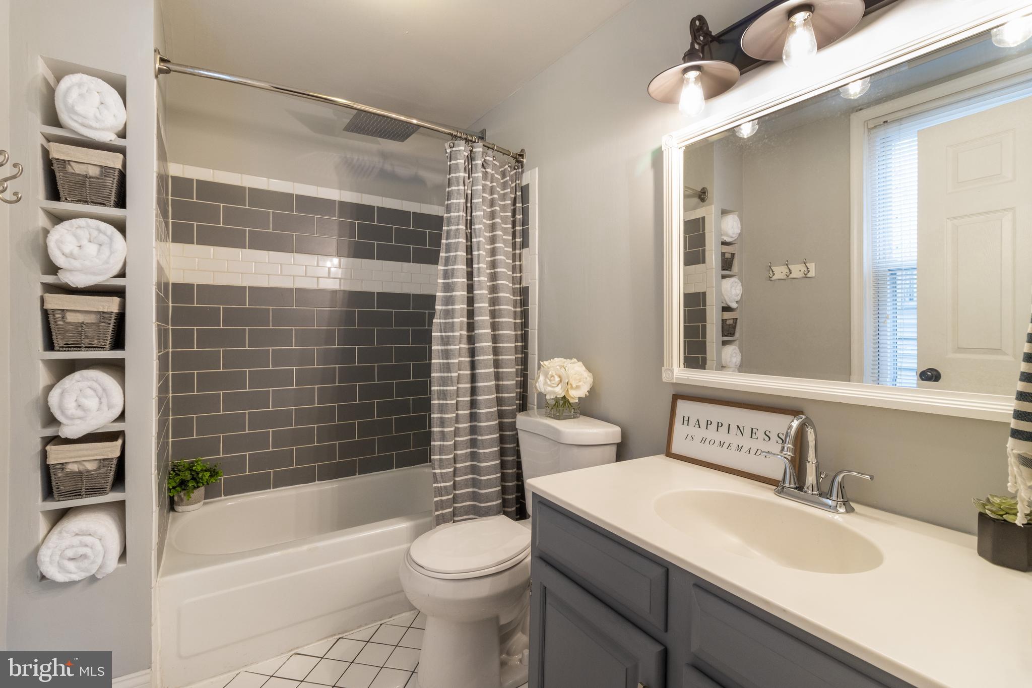 1505 Desoto Road Baltimore, MD 21230 - Photo 29 of 39 Renovated full bath w/ custom tile