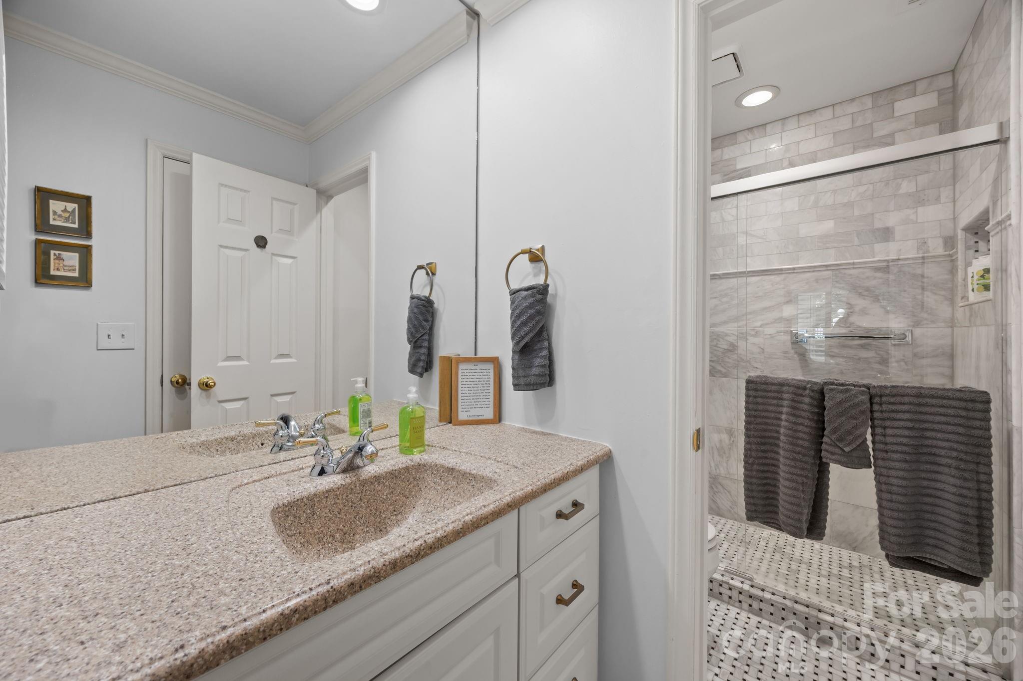 222 Queens Road, Unit 58 Charlotte, NC 28204 - Photo 12 of 24 Gallery Image 12