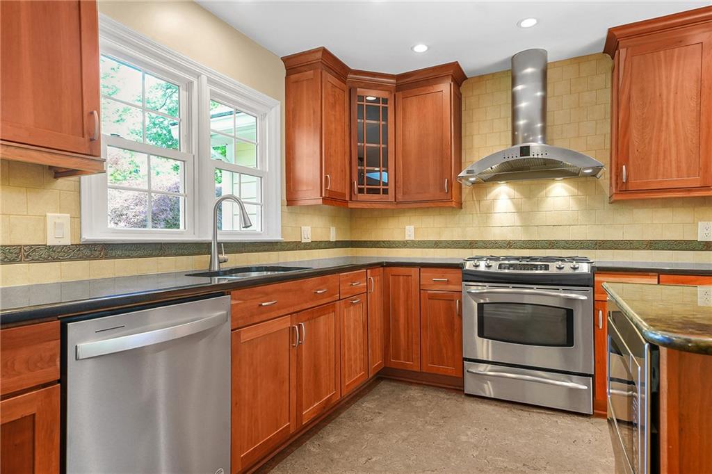 266 Lantern Ridge Court Alpharetta, GA 30009 - Photo 22 of 70