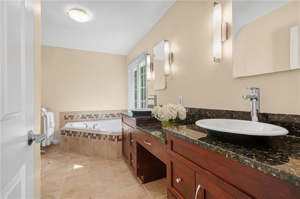 266 Lantern Ridge Court Alpharetta, GA 30009 - Photo 38 of 70