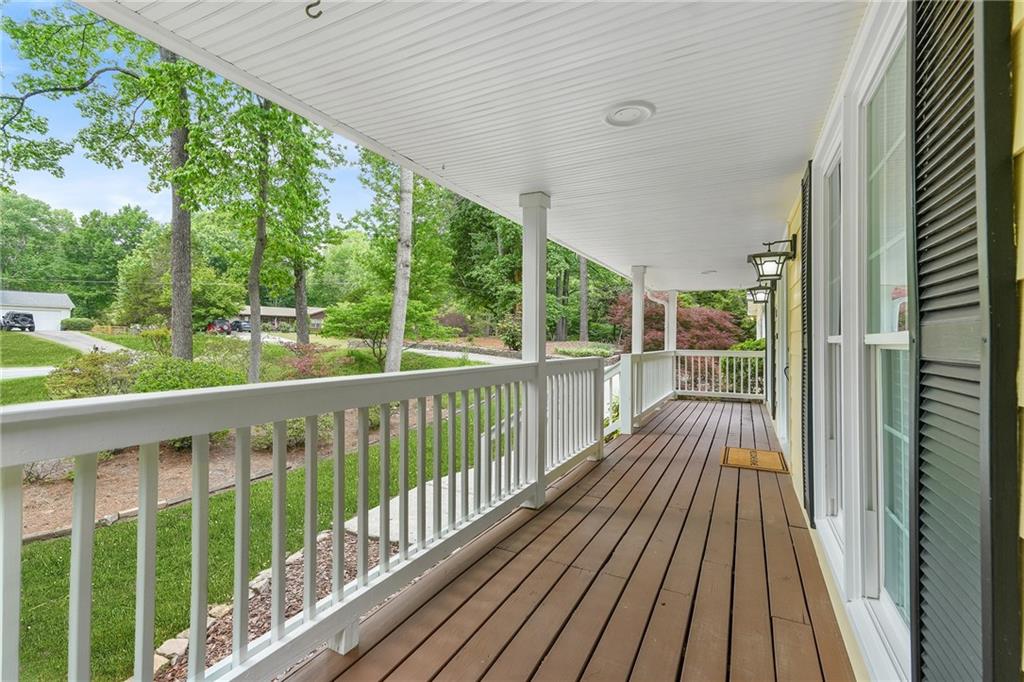 266 Lantern Ridge Court Alpharetta, GA 30009 - Photo 8 of 70