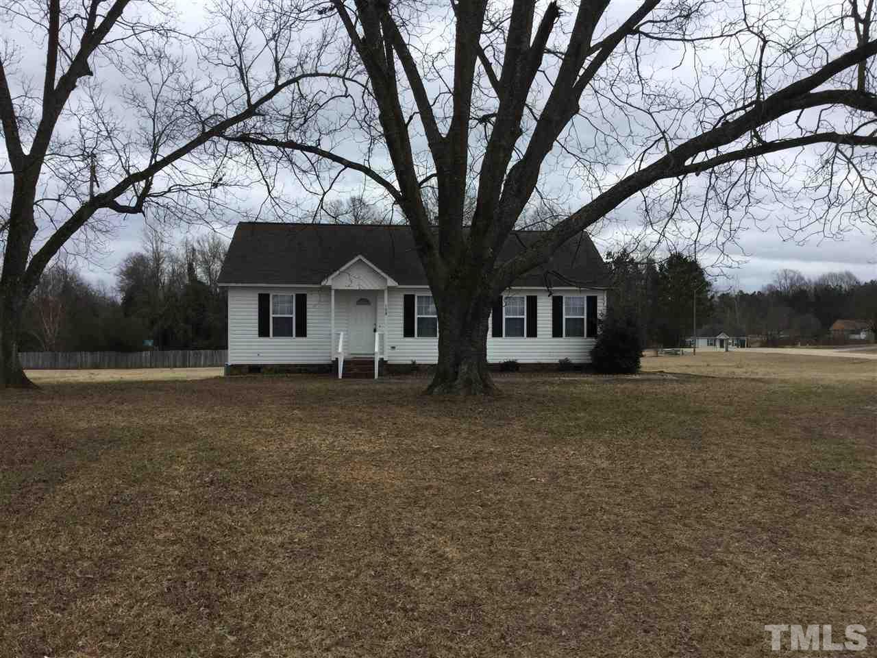 198 Old Roberts Road Benson, NC 27504 - Photo 1 of 17 Gallery Image 1