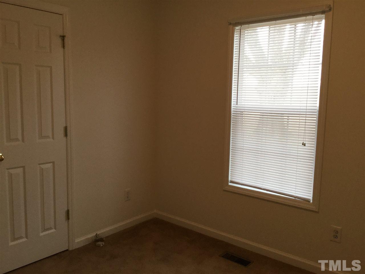 198 Old Roberts Road Benson, NC 27504 - Photo 14 of 17 Gallery Image 14
