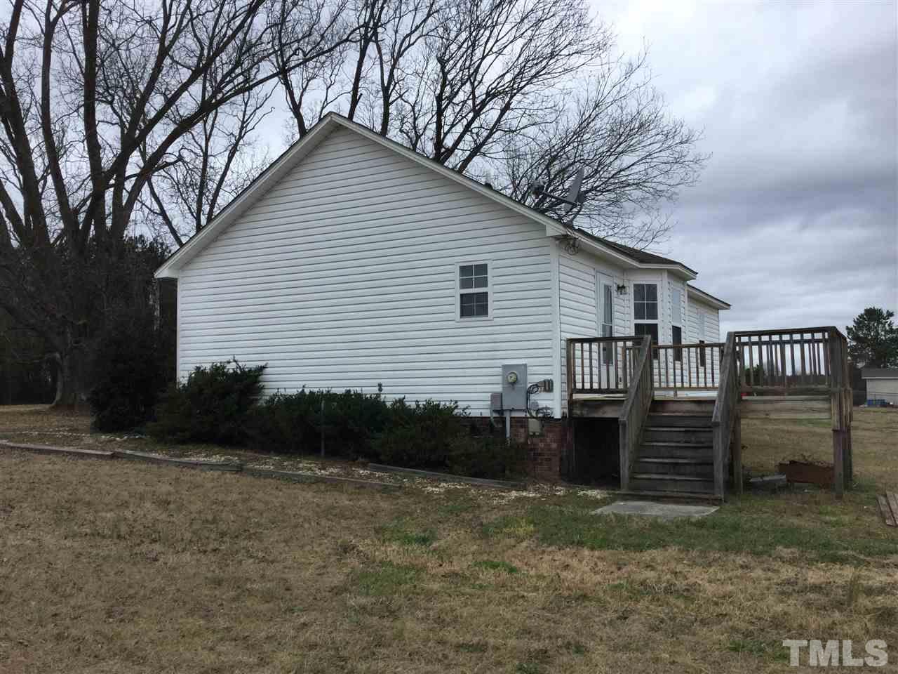 198 Old Roberts Road Benson, NC 27504 - Photo 16 of 17 Gallery Image 16