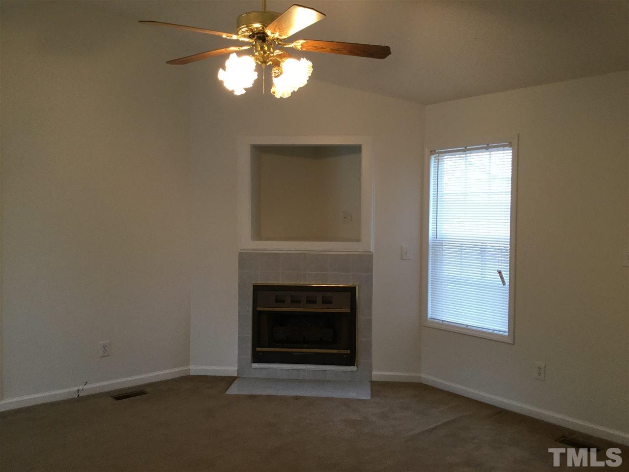 198 Old Roberts Road Benson, NC 27504 - Photo 4 of 17 Gallery Image 4