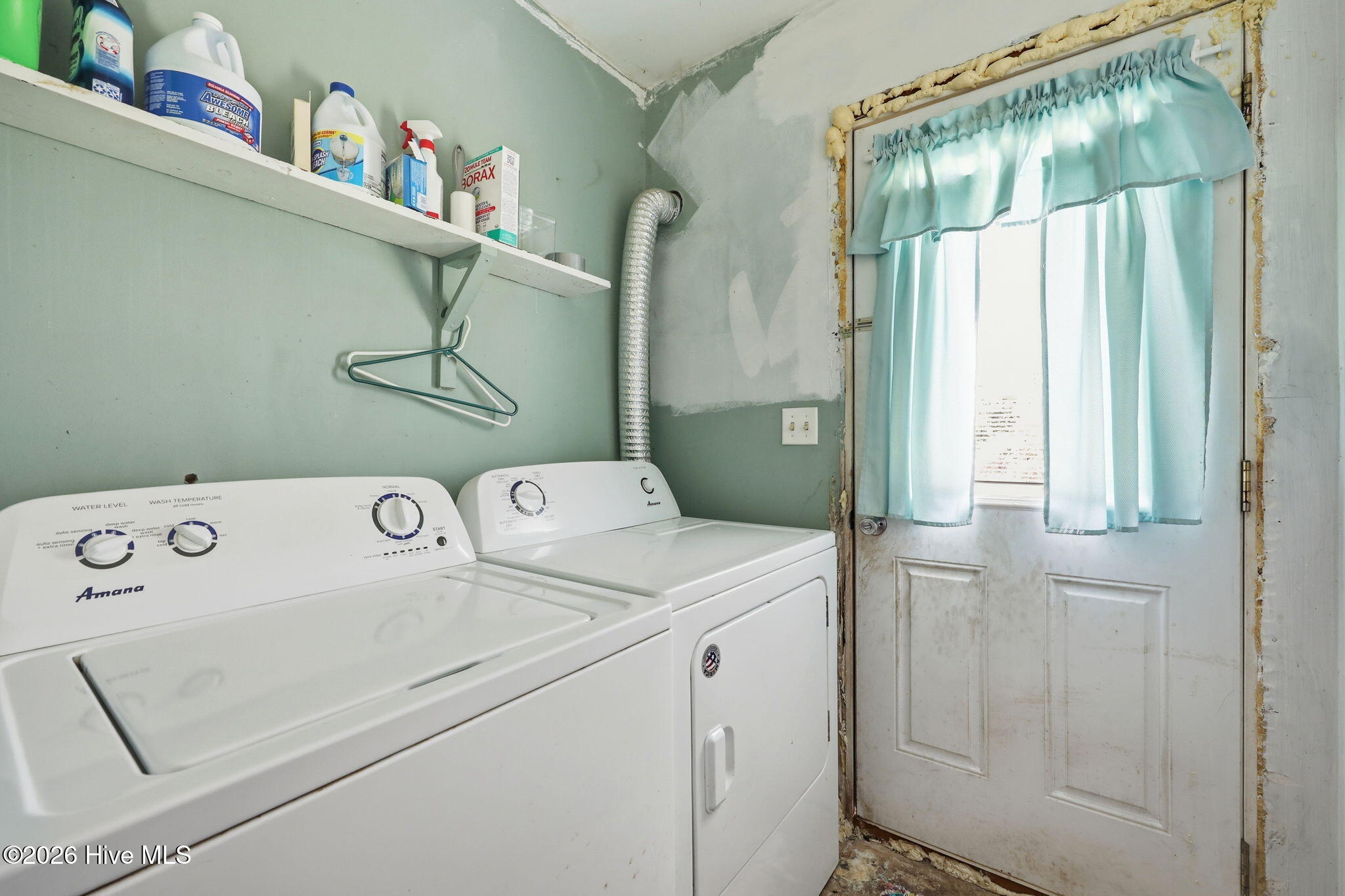 1239 Hibbs Road Newport, NC 28570 - Photo 17 of 17 Laundry
