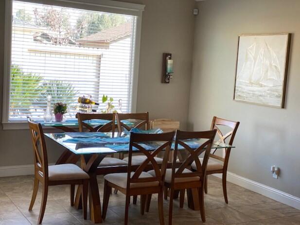 3374 Hotlam Road Redding, CA 96002 - Photo 8 of 32 Dinning