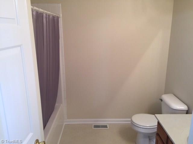 378 Baxter Road Winston-Salem, NC 27107 - Photo 10 of 13 Bathroom