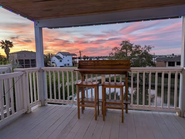 $950,000 | 126 East Shore Drive, Clear Lake Shores, TX 77565