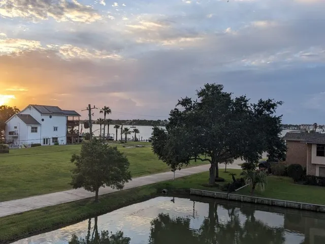 $950,000 | 126 East Shore Drive, Clear Lake Shores, TX 77565