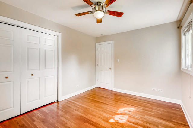 200 Pleasant Street Hoffman Estates, IL 60169 - Photo 11 of 25