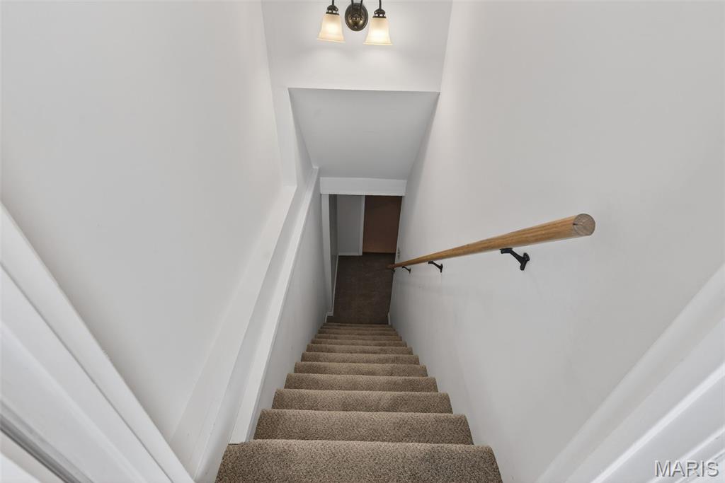 50 Sparrow Point Circle Fenton, MO 63026 - Photo 15 of 47