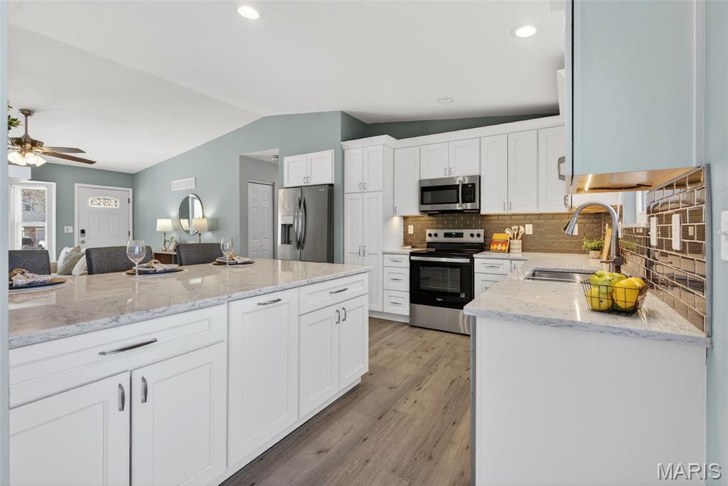 50 Sparrow Point Circle Fenton, MO 63026 - Photo 16 of 47