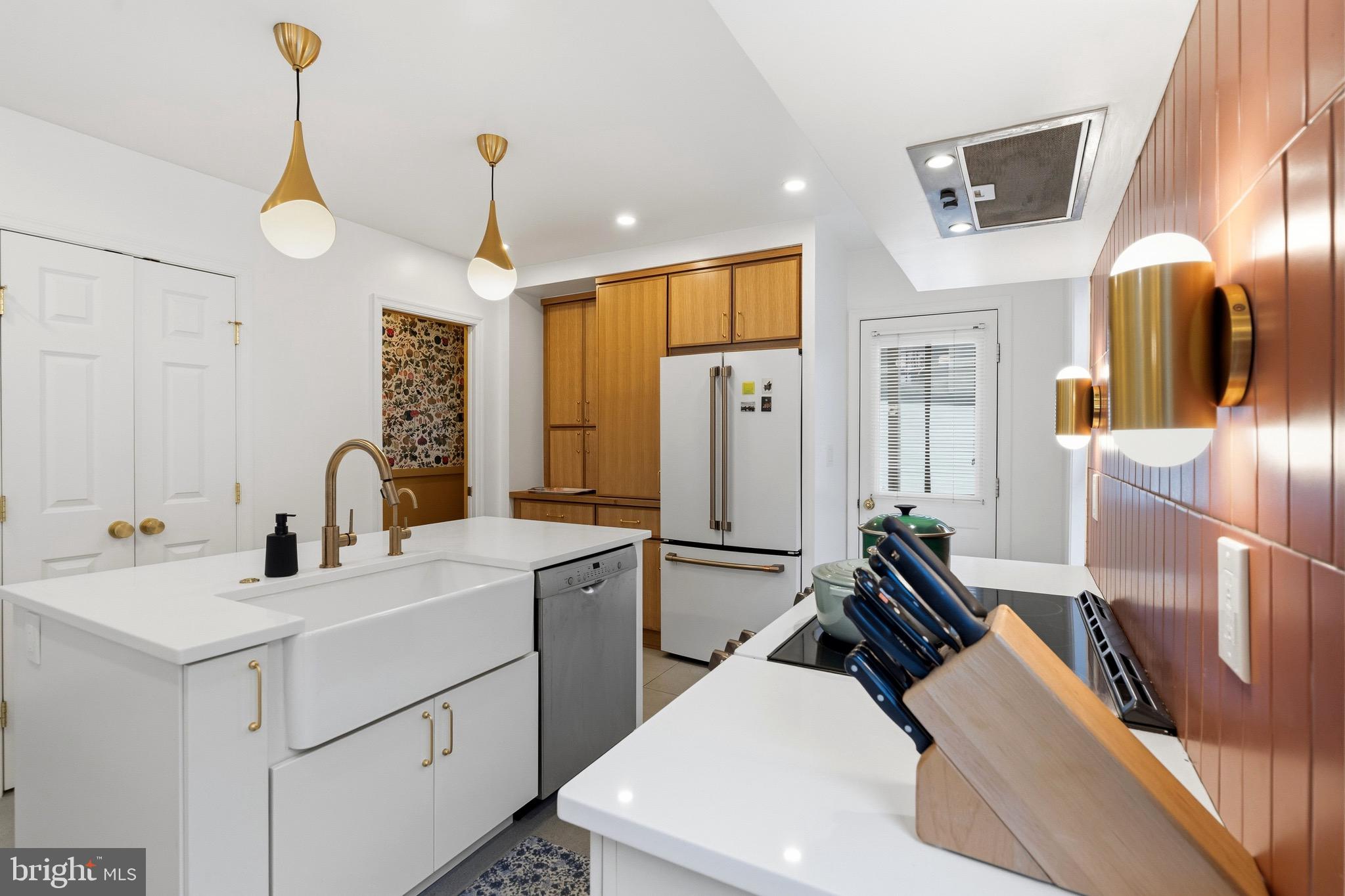 230 11th Street Southeast Washington, DC 20003 - Photo 12 of 63