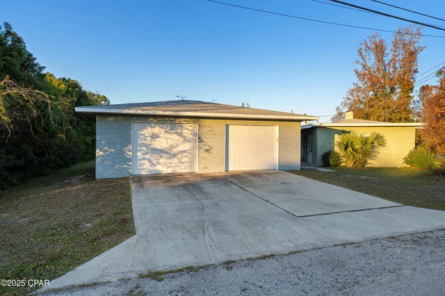 $285,000 | 1018 New York Avenue, Lynn Haven, FL 32444