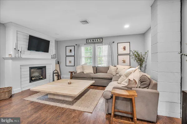 $470,000 | 626 Ave D, Southampton, NJ 08088