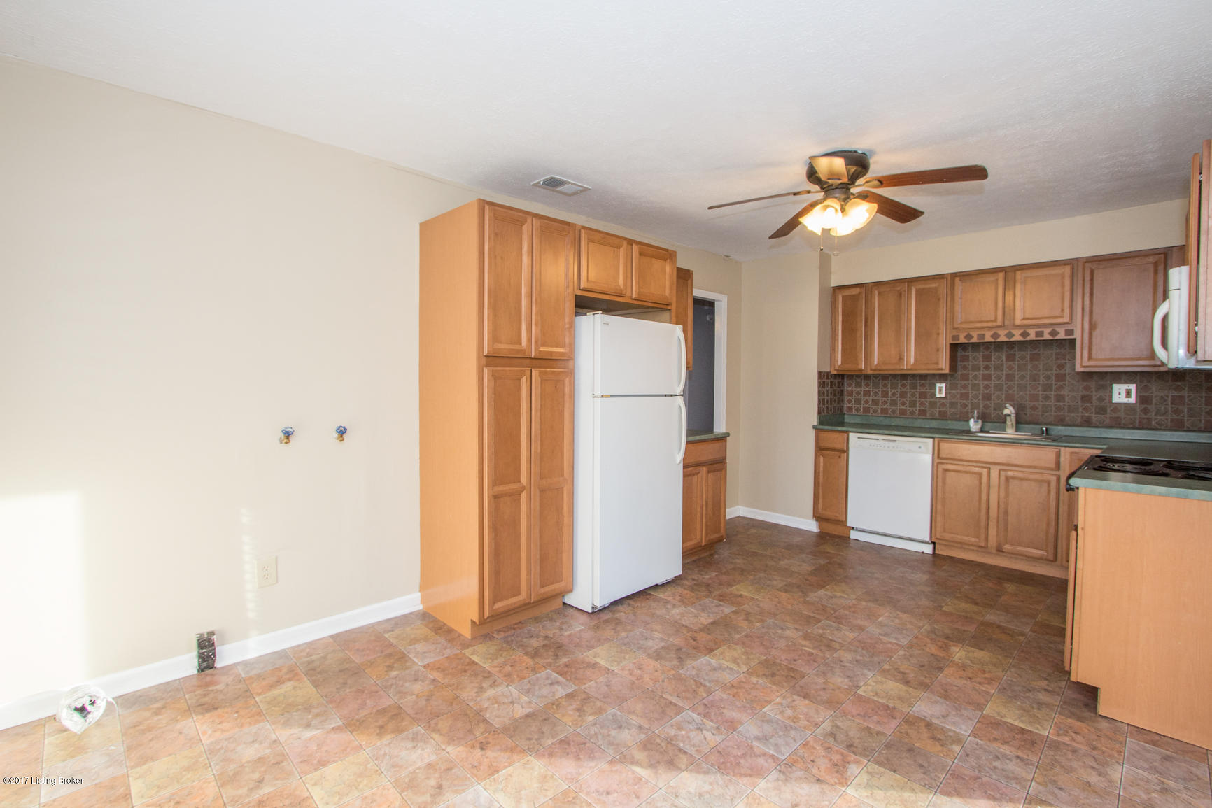 9106 New Maple Road Louisville, KY 40229 - Photo 15 of 48 JThomas Photography-9106 Maple-43