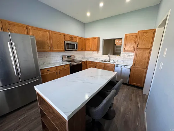 $399,900 | 3901 South Bushmill Drive, Bloomington, IN 47403