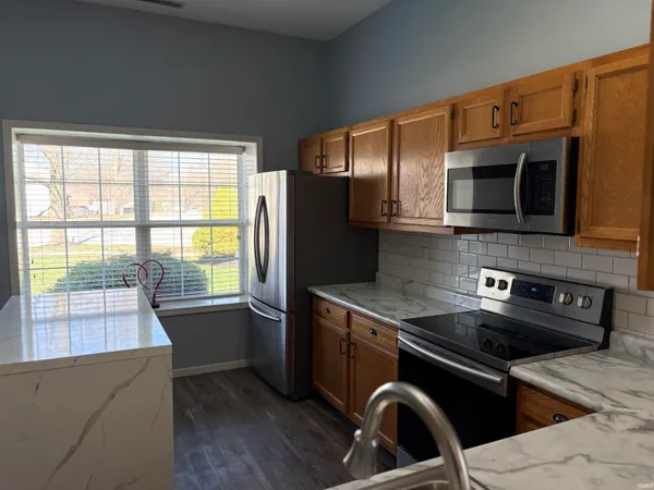 $399,900 | 3901 South Bushmill Drive, Bloomington, IN 47403