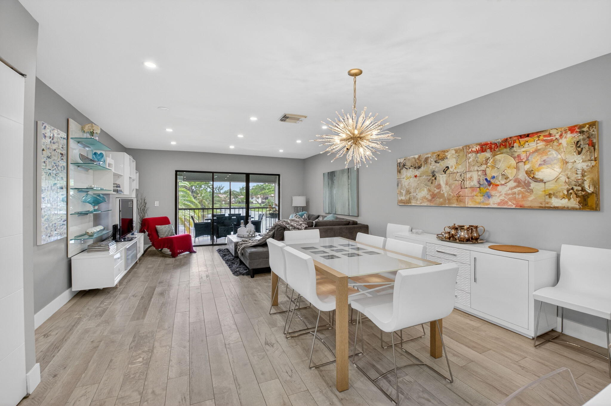 9299 Vista Del Lago, Unit 16D Boca Raton, FL 33428 - Photo 9 of 39 Great Room