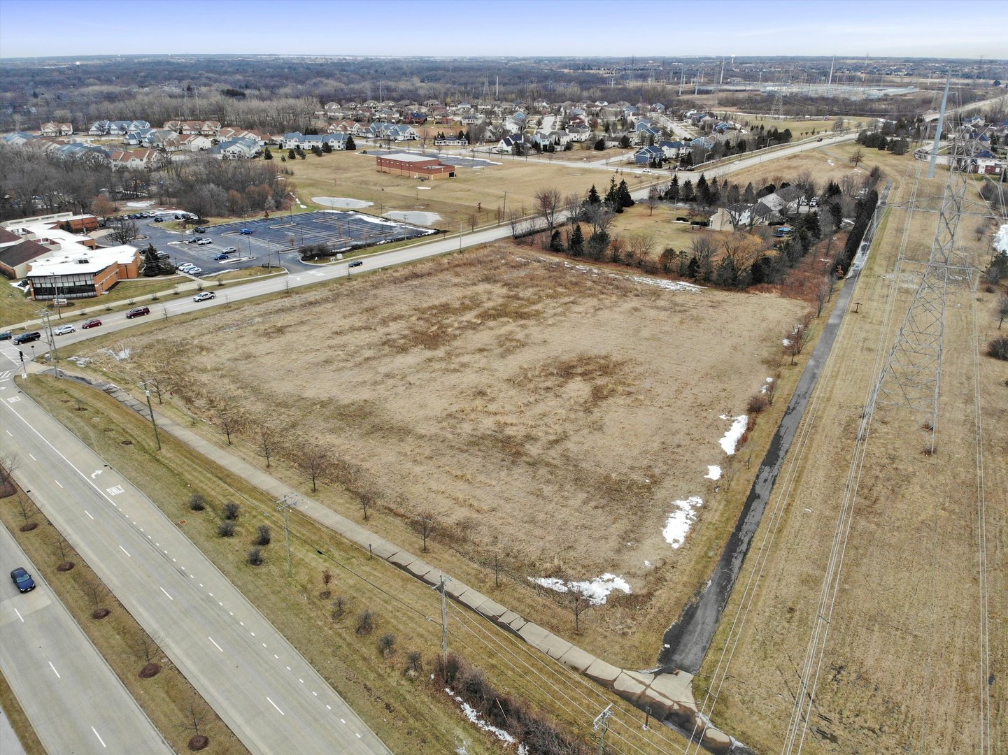 21204 South Pfeiffer Road Frankfort, IL 60423 - Photo 38 of 45 a view of a city