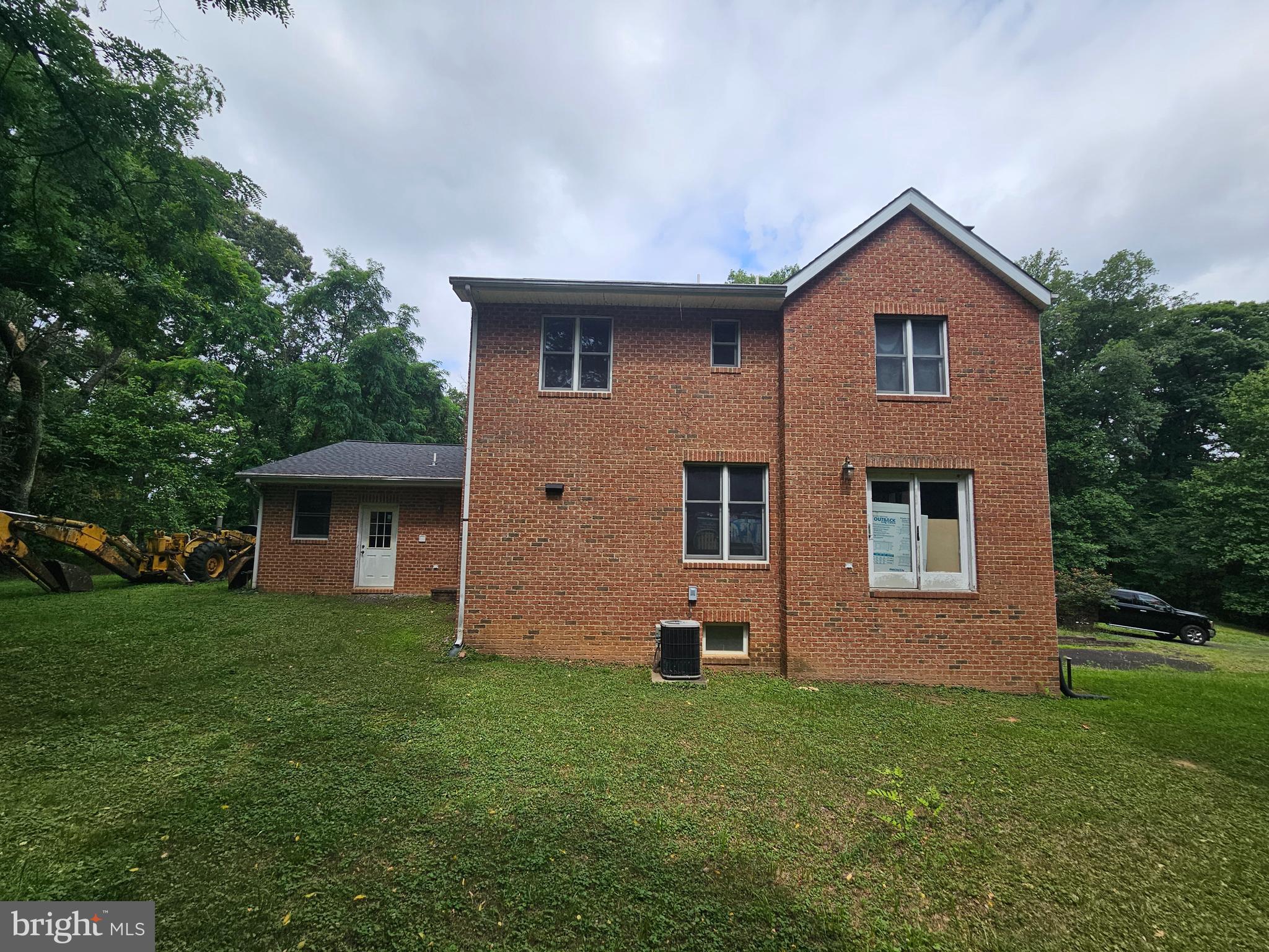 10406 Livingston Road Fort Washington, MD 20744 - Photo 4 of 19 Rear Exterior
