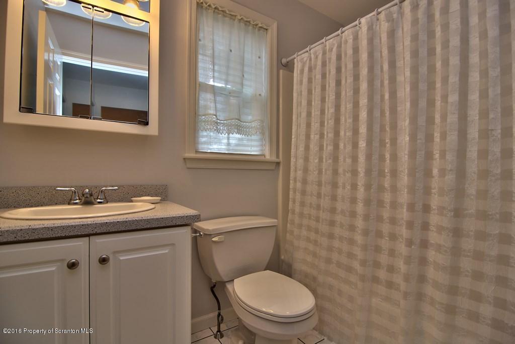 469 Edella Road Clarks Summit, PA 18411 - Photo 17 of 38 Gallery Image 17