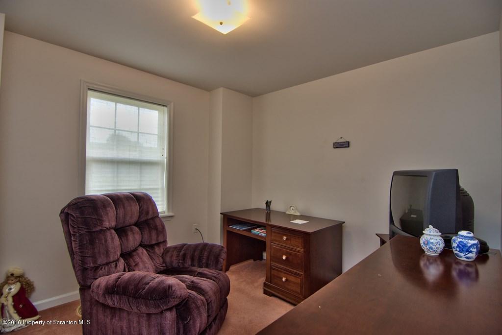469 Edella Road Clarks Summit, PA 18411 - Photo 10 of 38 Gallery Image 10