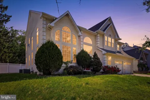 $615,000 | 5 Farmingham Drive, Sewell, NJ 08080