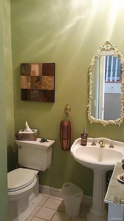 7983 Mester Road Chelsea, MI 48118 - Photo 17 of 38 Half Bath Entry Level