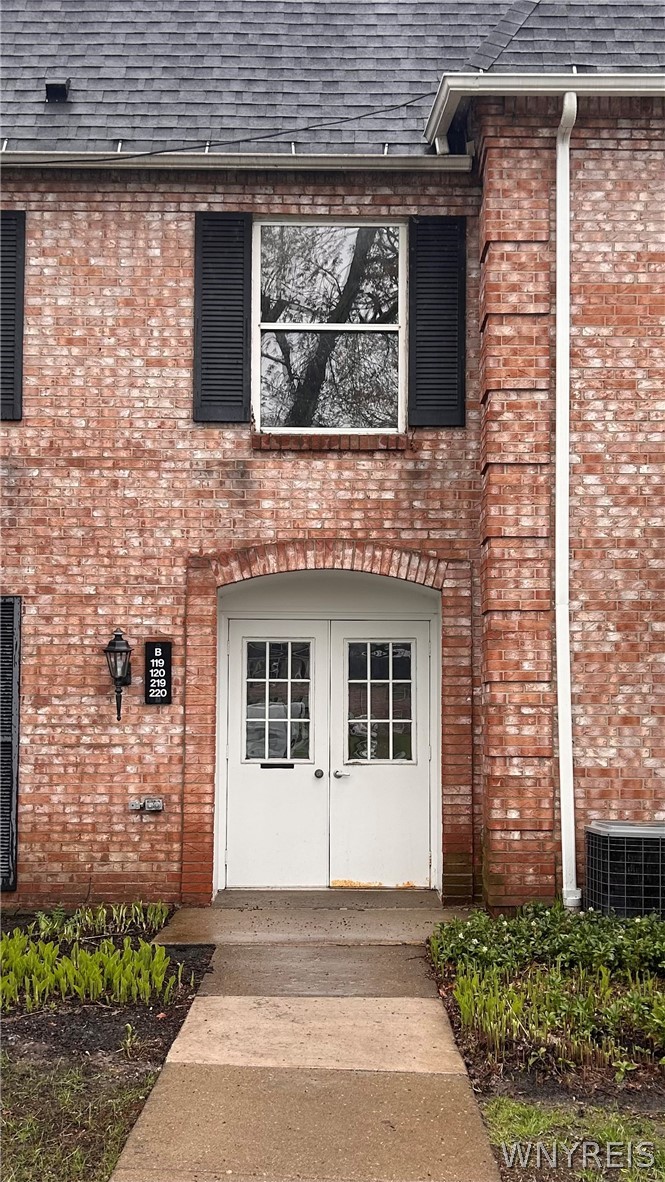 Welcom to 4547 Chestnut Ridge Road, 219B