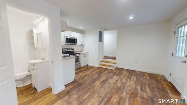 $1,500 | 26 Sunset Terrace, Unit C15, Essex, CT 06426