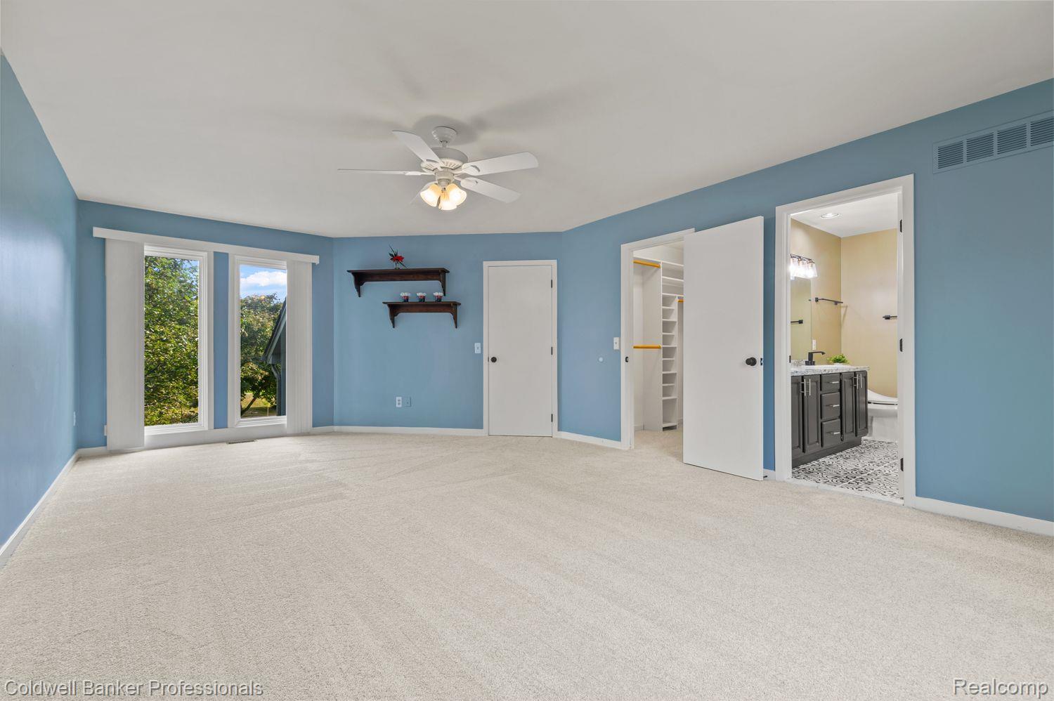 24676 Jamestowne Road Novi, MI 48375 - Photo 13 of 30 Primary Suite