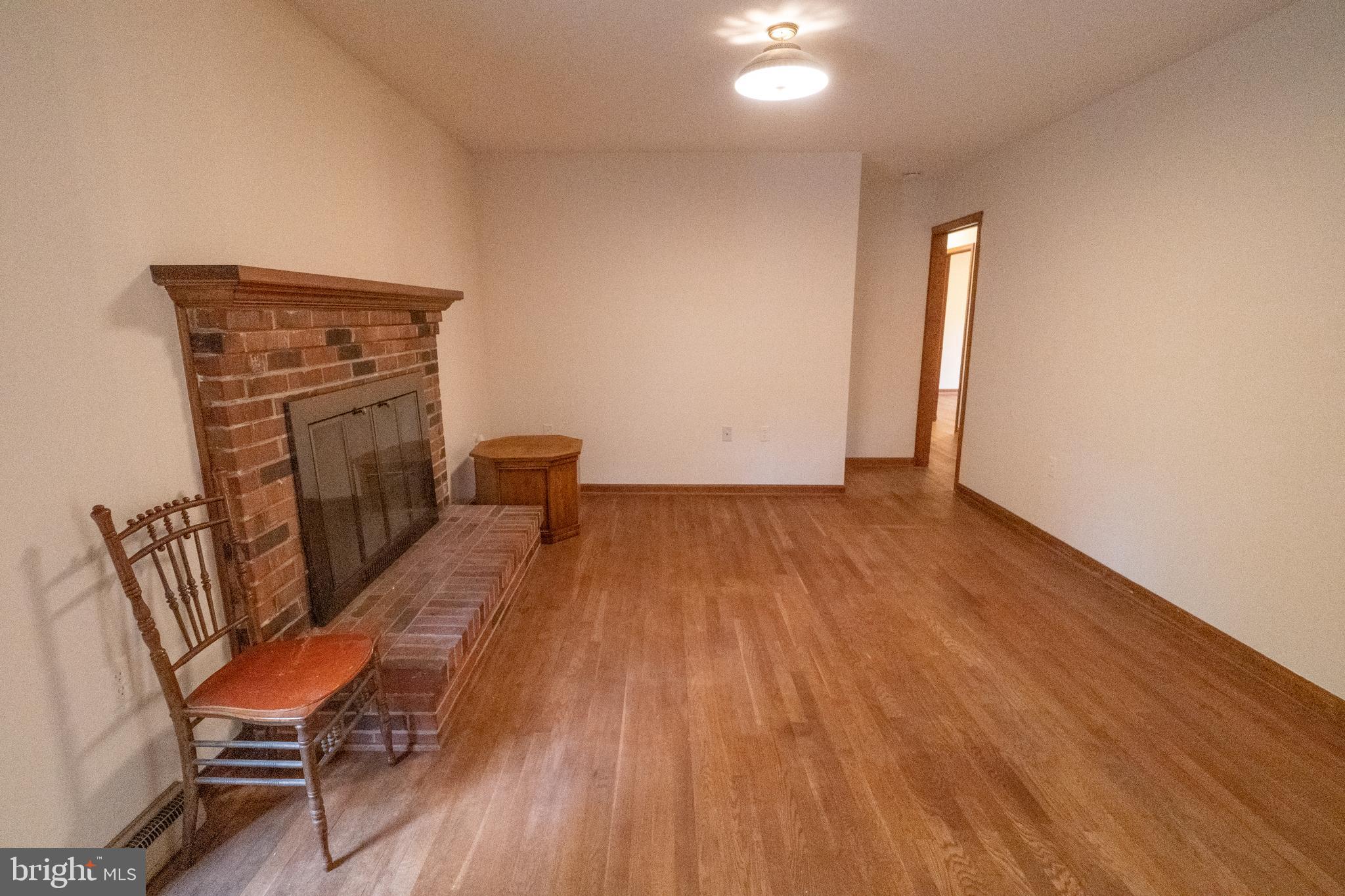 11619 Smithfield Road Manassas, VA 20112 - Photo 11 of 38 Gallery Image 11
