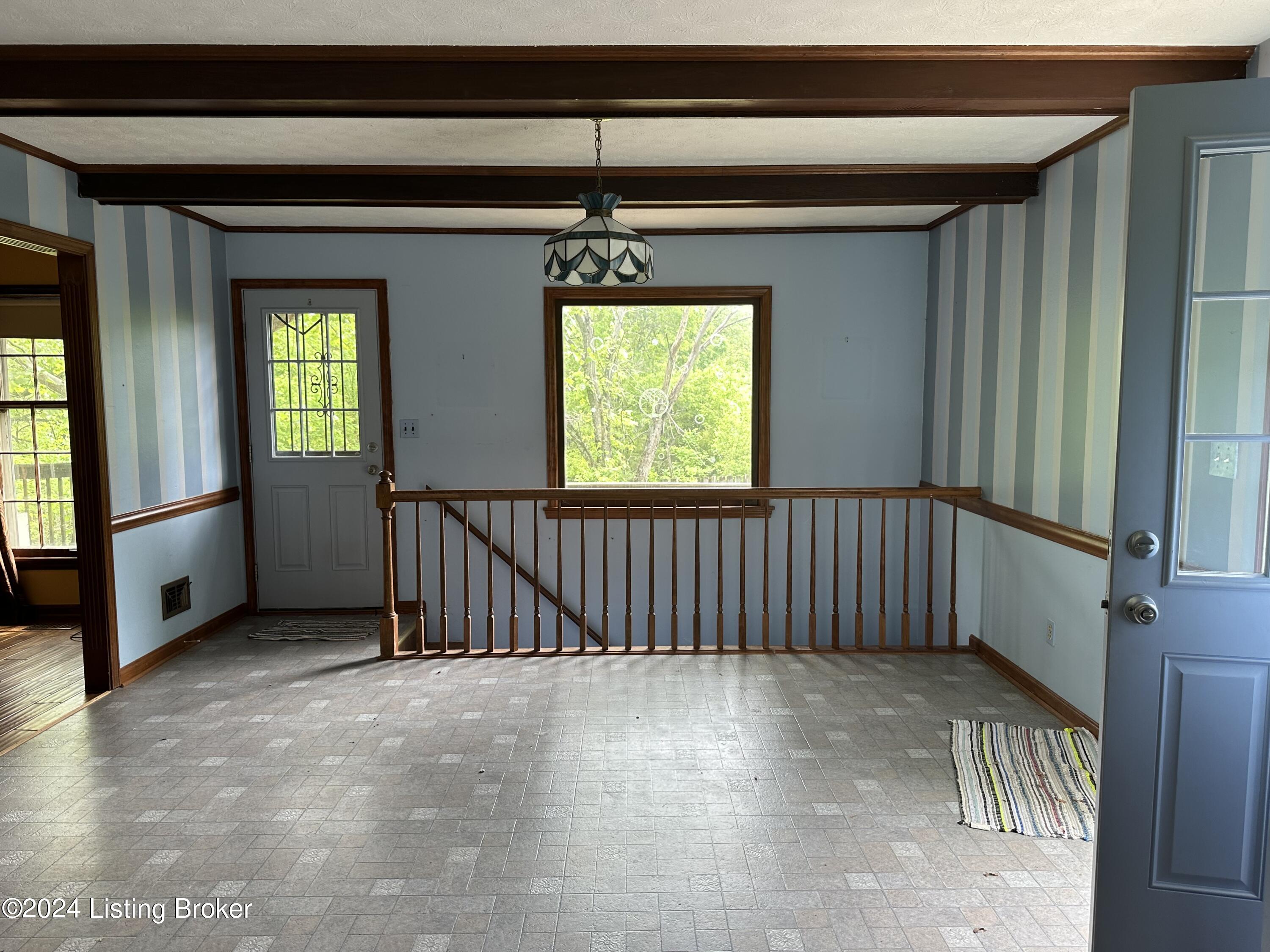 9411 Routt Road Louisville, KY 40299 - Photo 8 of 13 IMG_3942