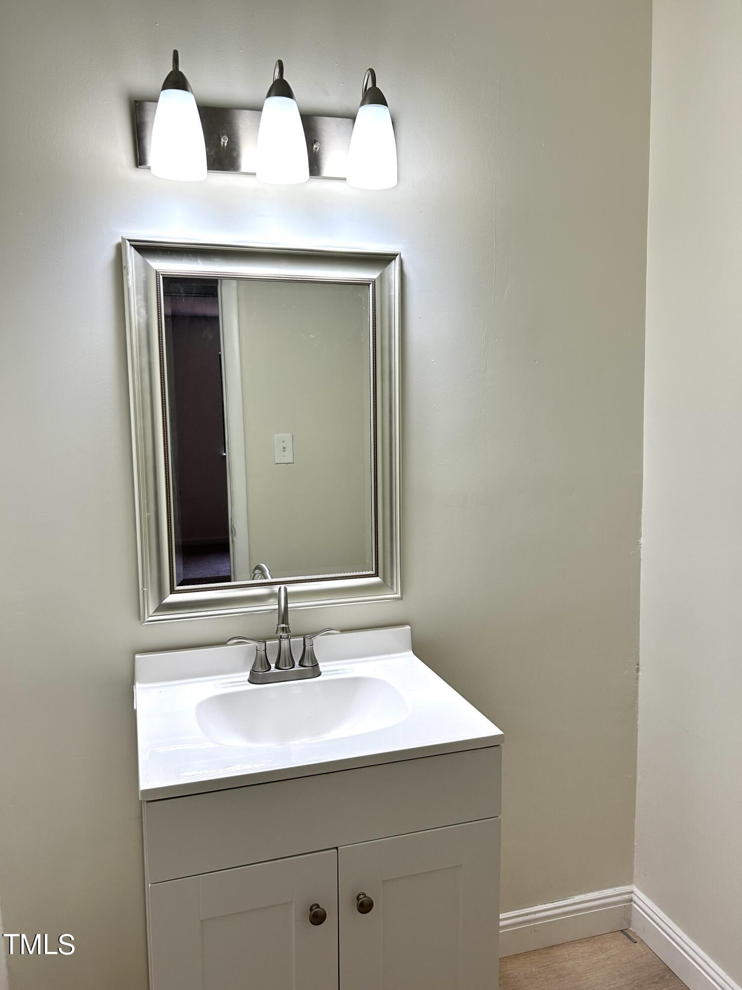 5804 Nottoway Court, Unit G Raleigh, NC 27609 - Photo 34 of 37 bath211