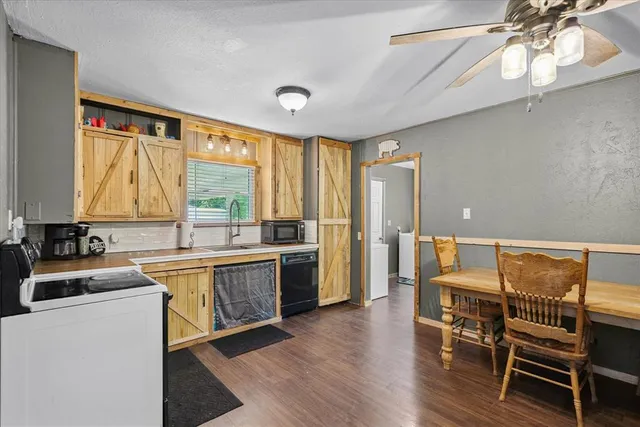 $165,000 | 189 South Pine Street, Van, TX 75790