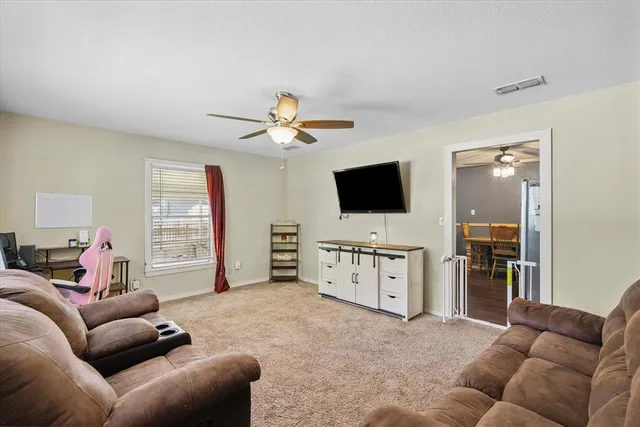 $165,000 | 189 South Pine Street, Van, TX 75790