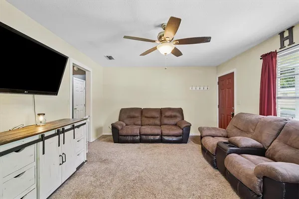 $165,000 | 189 South Pine Street, Van, TX 75790