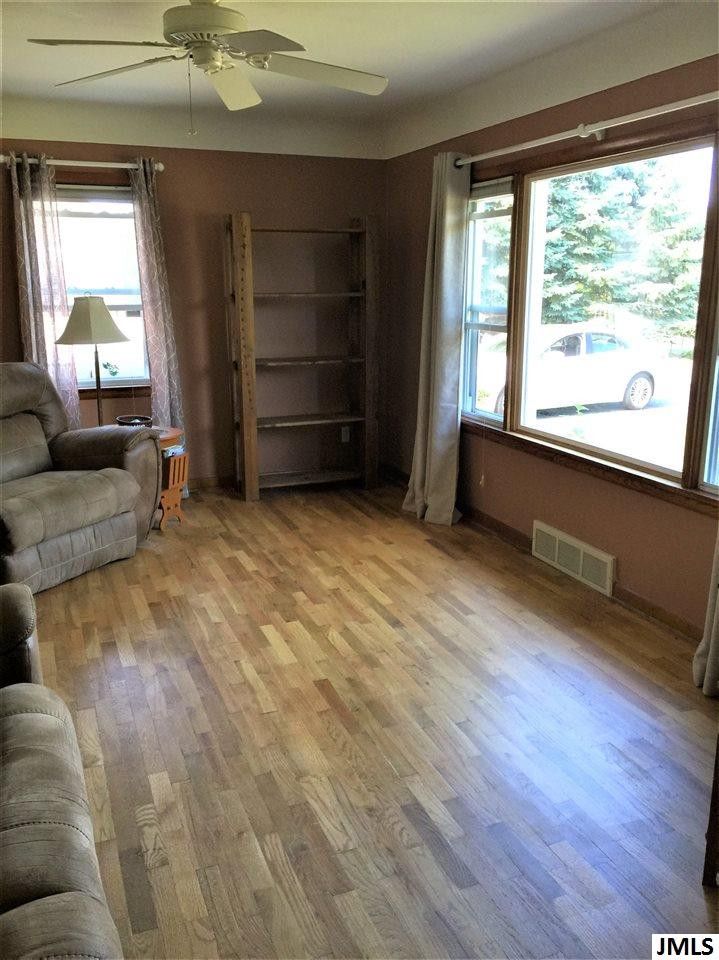 1333 Cunningham Road Jackson, MI 49201 - Photo 12 of 27 Photo 12